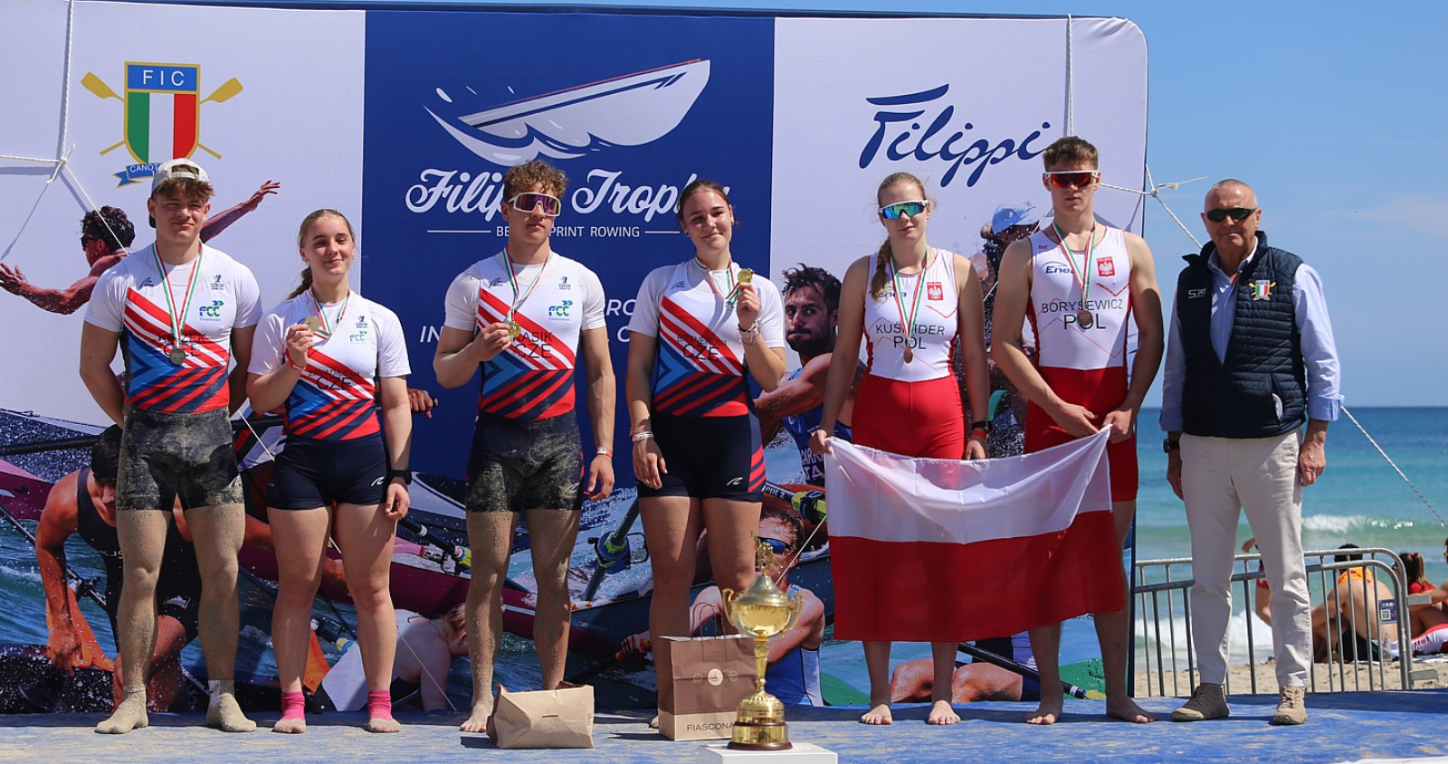 Juniorzy z brązowym medalem Filippi Lido Trophy w Mondello